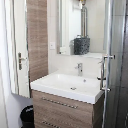 Esmeralda Avec 2 En Meuble 3 Etoiles Appartamento *