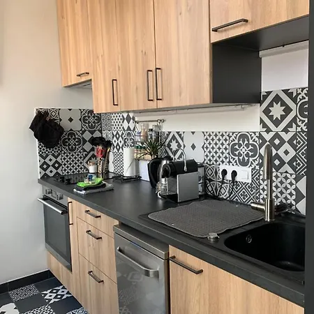 Esmeralda Avec 2 En Meuble 3 Etoiles רושפור